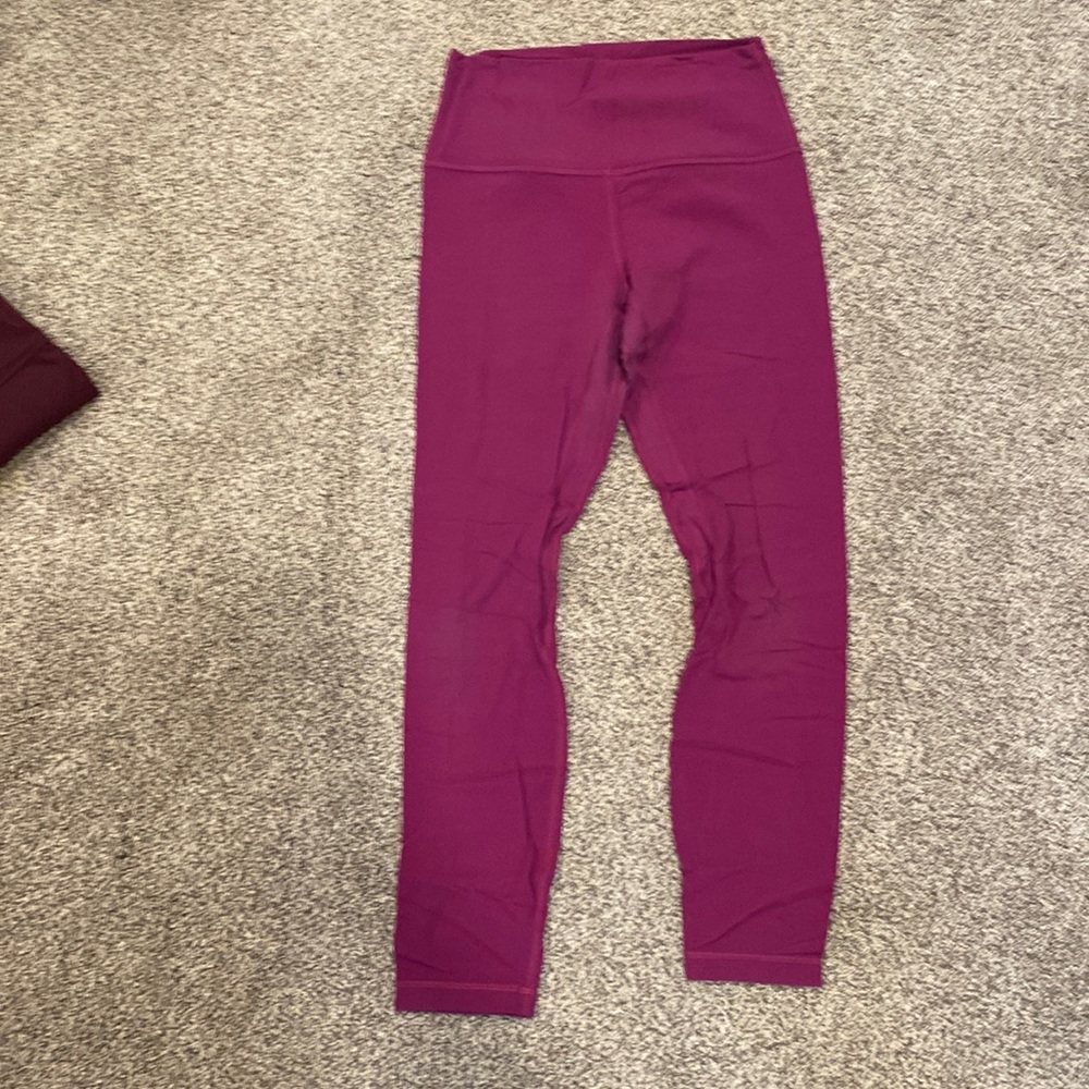 Lululemon align 25” size 6 magenta